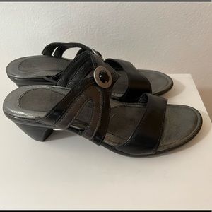 Naot rhinestone slides women’s size 38